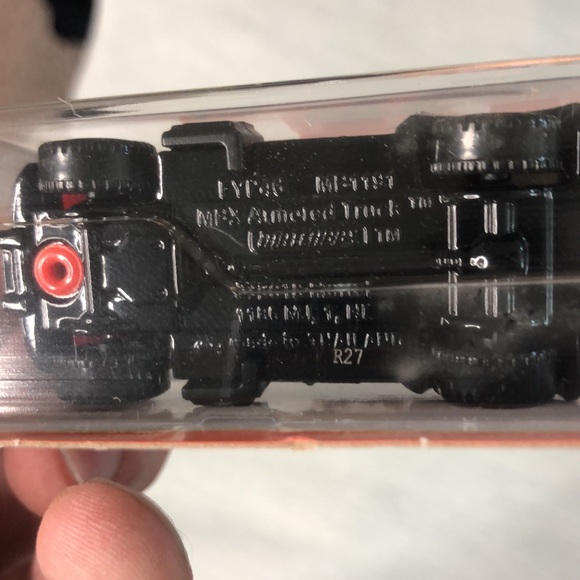 MBX Armored Truck - Picture 8 of 9